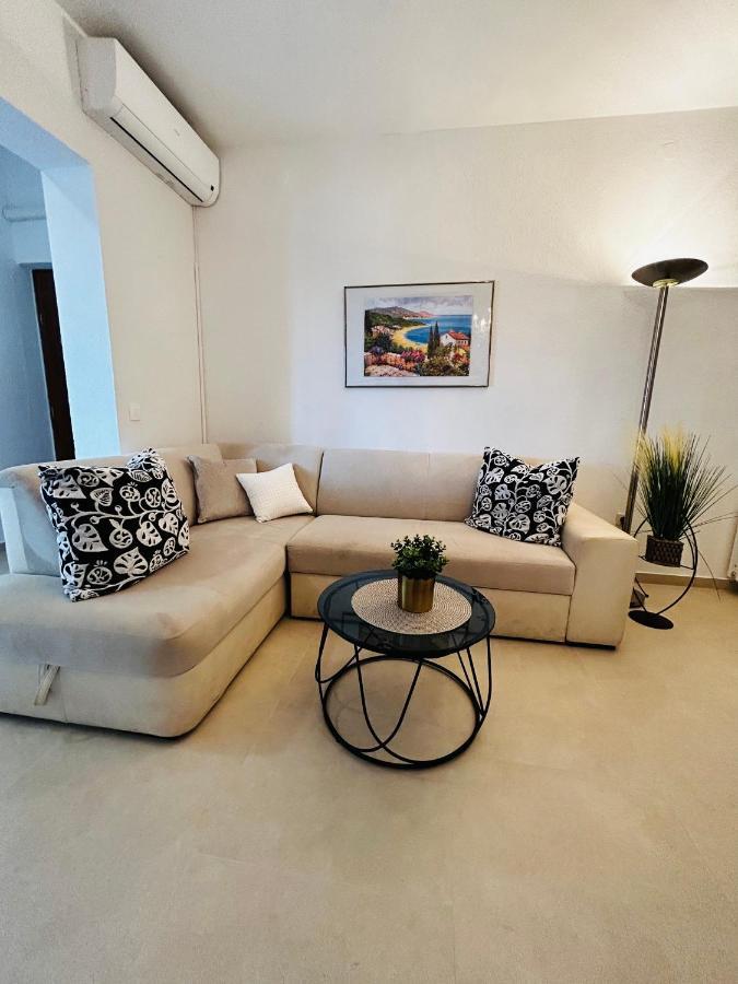 Apartmani Stanic Seget Vranjica Exterior foto