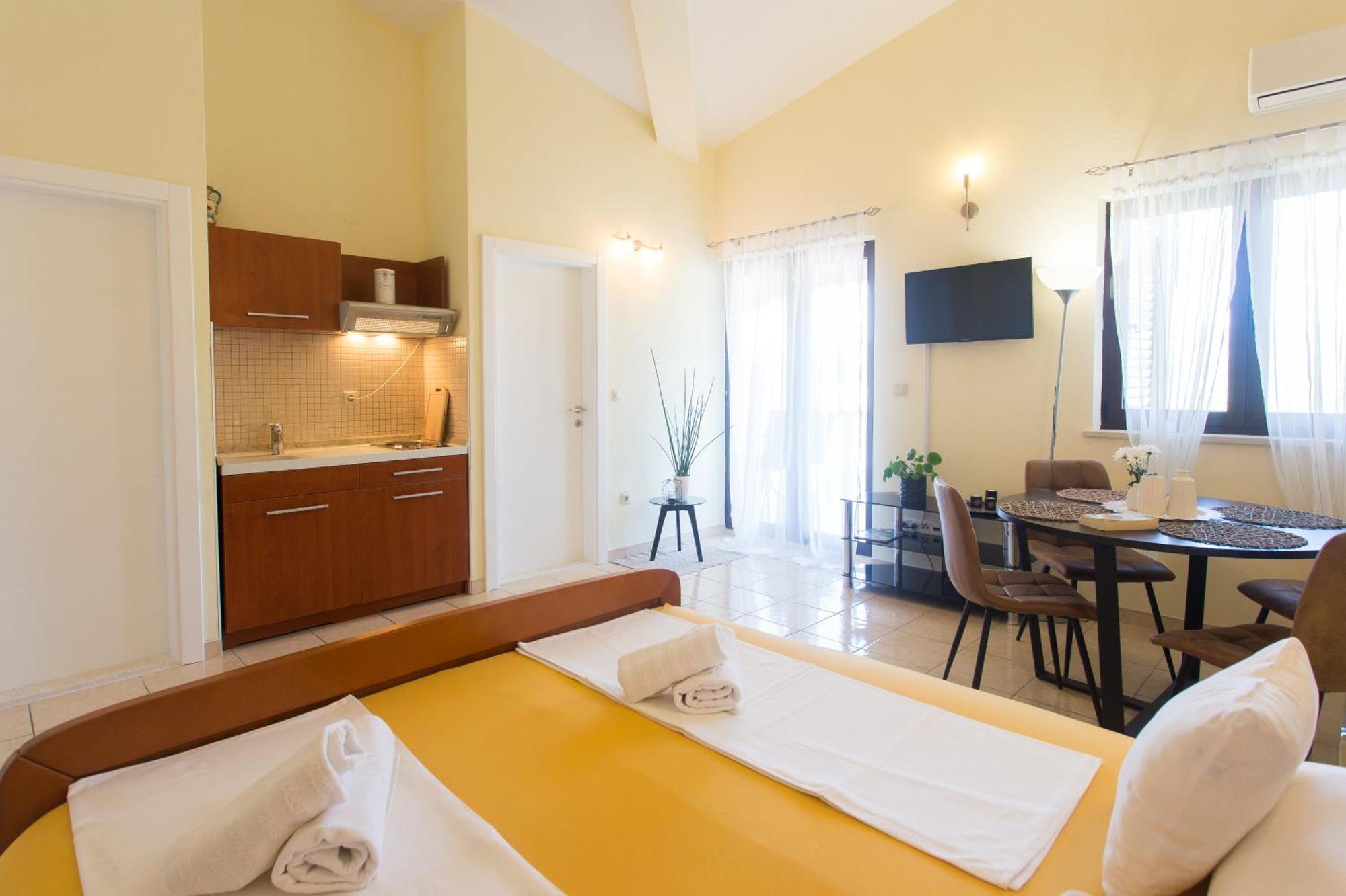 Apartmani Stanic Seget Vranjica Zimmer foto