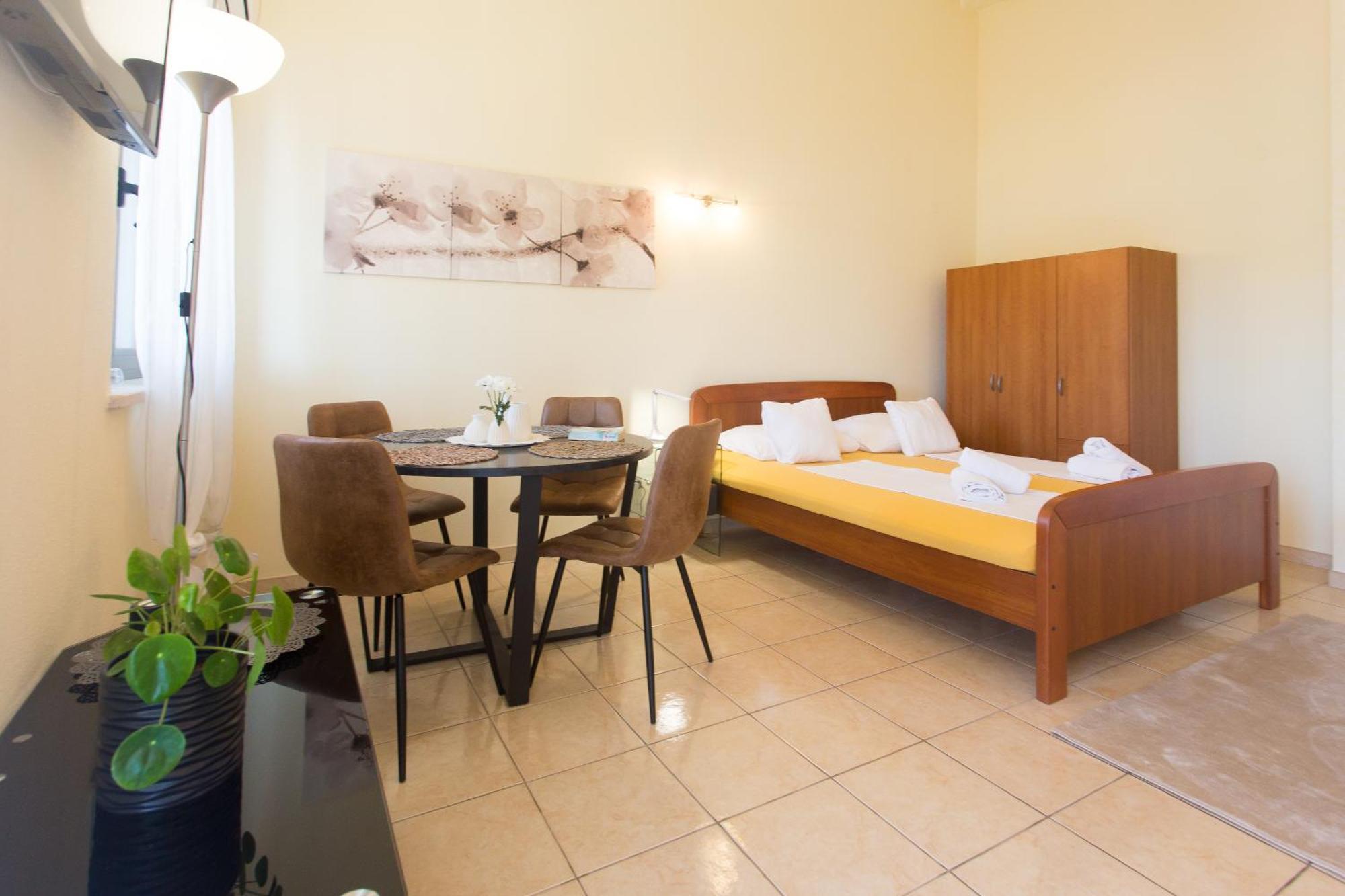 Apartmani Stanic Seget Vranjica Zimmer foto