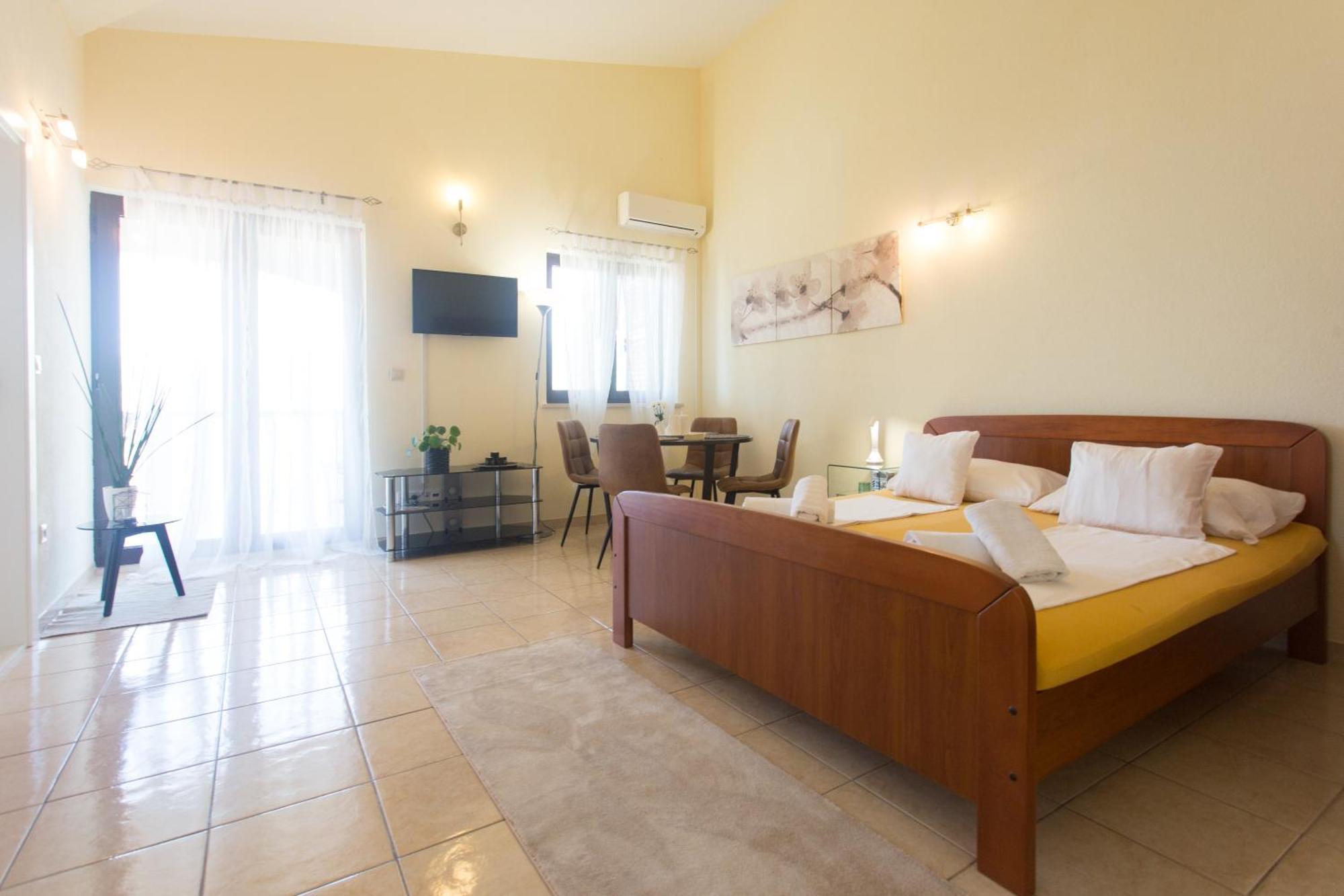 Apartmani Stanic Seget Vranjica Zimmer foto