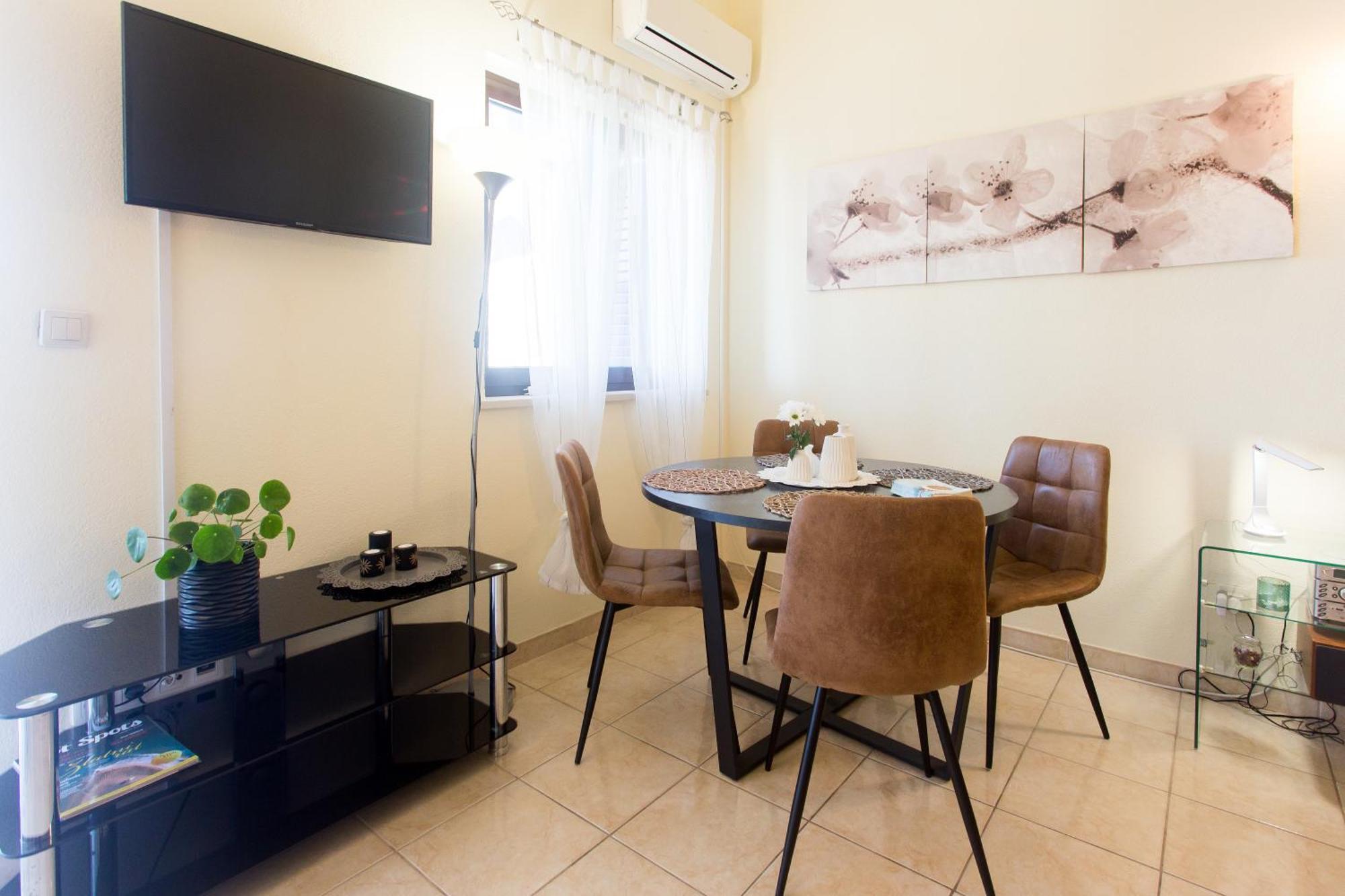 Apartmani Stanic Seget Vranjica Zimmer foto