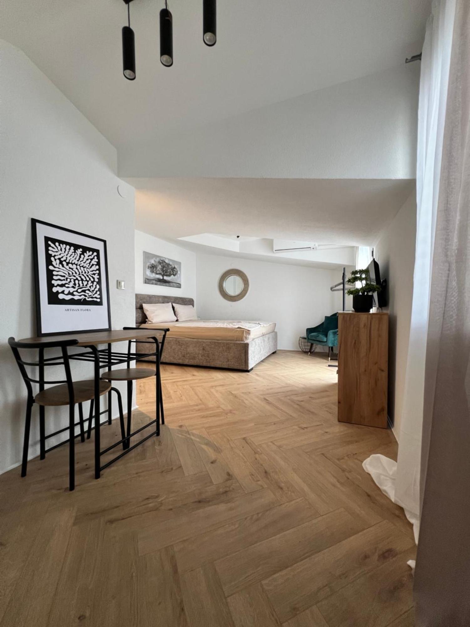 Apartmani Stanic Seget Vranjica Exterior foto